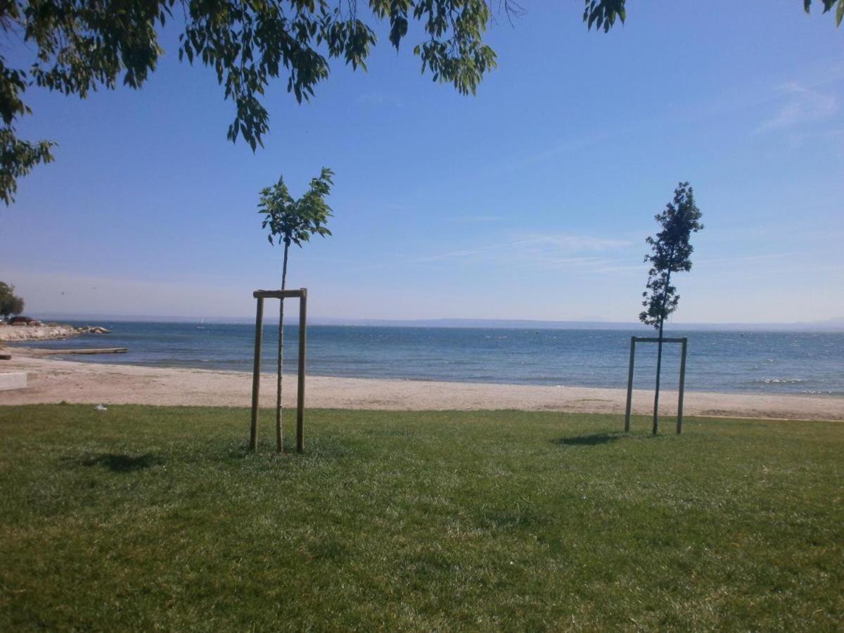 Les Hebergements De La Plage En Ville مارتيج المظهر الخارجي الصورة
